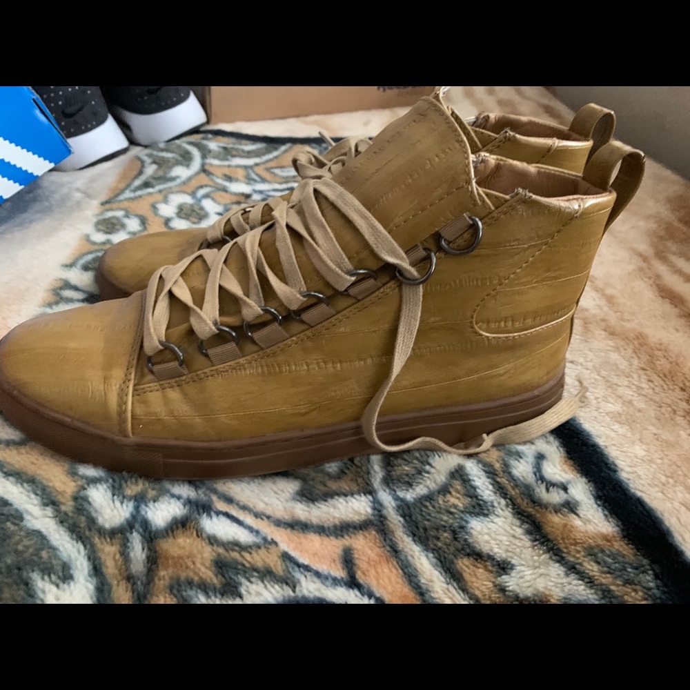 Men shoes